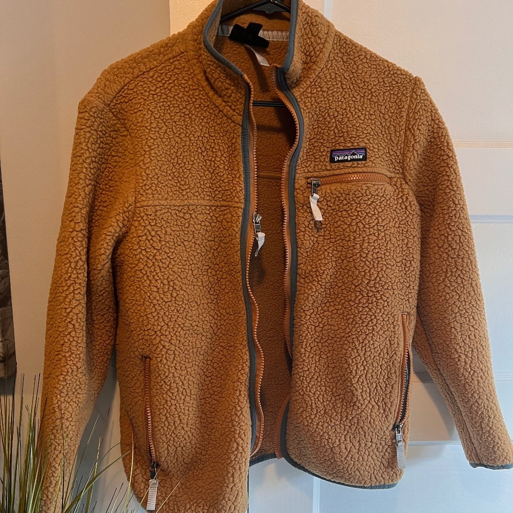 Patagonia- size small- Women's Retro Pile Fleece Jacket